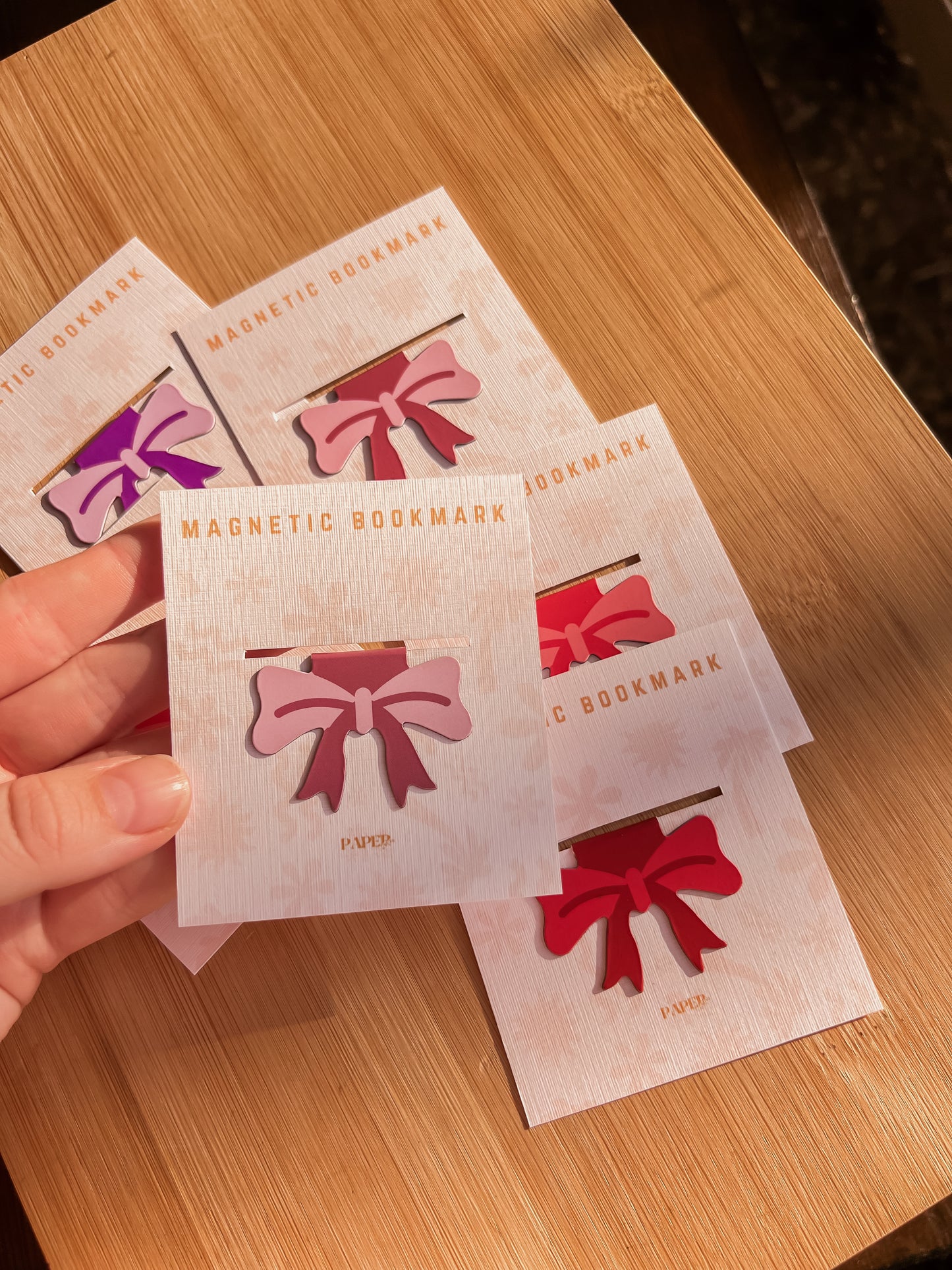 Magnetic Bow Bookmarks