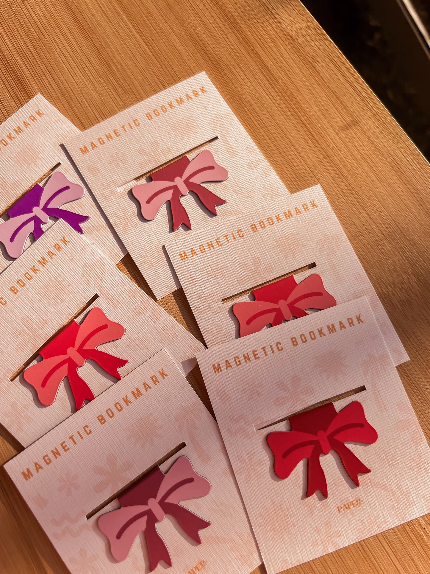 Magnetic Bow Bookmarks