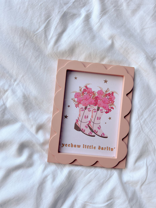 Scalloped Frame with Print